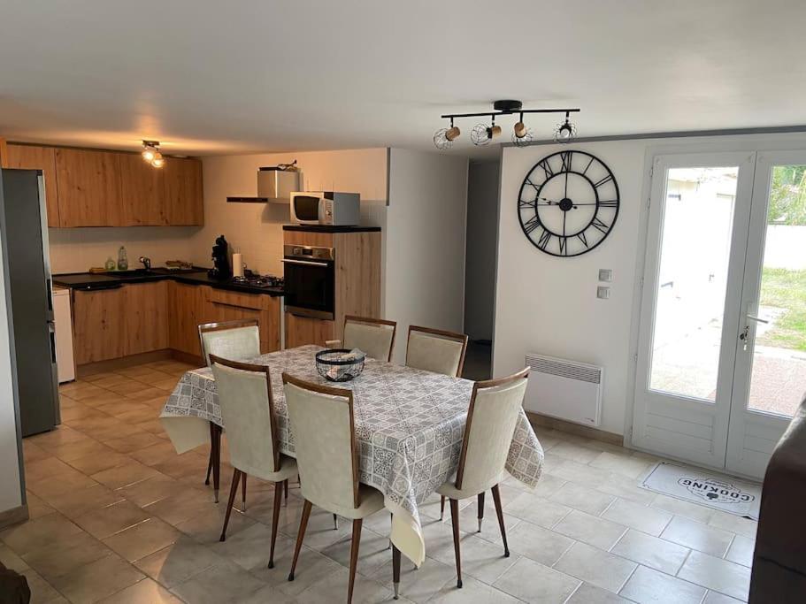 Maison De Vacances La Cotinière Extérieur photo